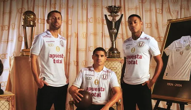 Universitario de Deportes presentó a lo grande la camiseta para celebrar su centenario. Foto: Universitario