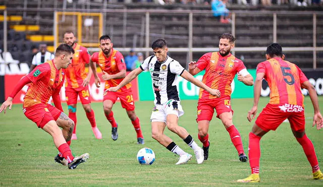 Diriangén tuvo que enfrentar todo el segundo con uno menos. Foto: X/Diriangén