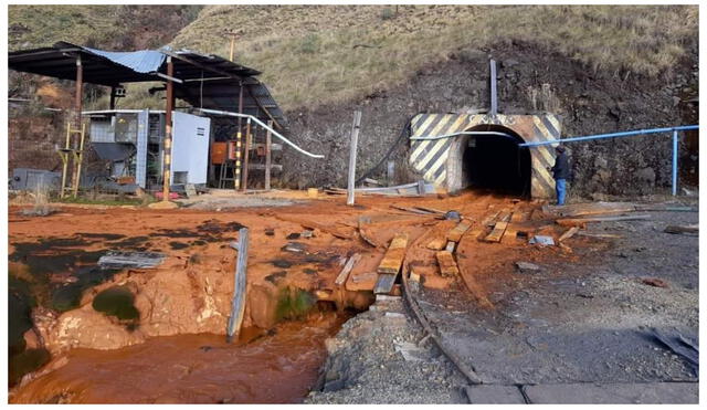 La empresa estatal AMSAC aplica labores de remediación en Pushaquilca desde 2023, que es muy diferente al lugar donde se originó la emergencia ambiental.