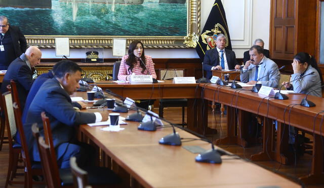 pasa la posta. La congresista de APP Lady Camones le entregaría la presidencia de la Subcomisión de Acusaciones Constitucionales a su colega de bancada Edith Julón.