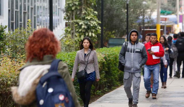 Las universidades licenciadas deben cumplir con requisitos como objetivos académicos, infraestructura adecuada, personal docente calificado y más. Foto: Renato Pajuelo/La República