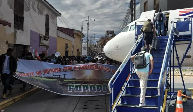 Wilfredo Oscorima abandona su región sin terminar de resolver nuevo conflicto. (Fotos: Jornada y redes sociales).