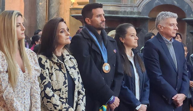 El deportista peruano Stefano Peschiera agradeció a Dios en la iglesia de las Nazarenas por su medalla de bronce en los Juegos Olímpicos París 2024.  Foto: Samuel Santos / URPI-LR