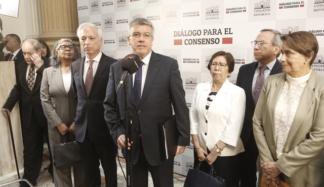 Mandato. María Zavala, Aldo Vásquez, Antonio de la Haza, Imelda Tumialán, Inés Tello, Guillermo Thornberry y Marco Falconí cesarán en enero de 2025. Foto: Marco Cotrina