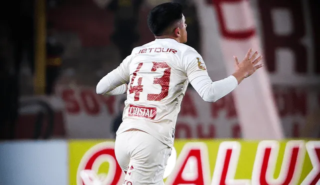 Esteban Cruz jugó su primer partido en el fútbol profesional. Foto: Universitario