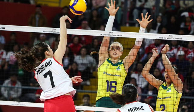 Perú dio pelea en el primer set y el inicio del segundo, pero al final Brasil se quedó con el triunfo en este debut por el Mundial de Vóley sub-17. Foto: FPV