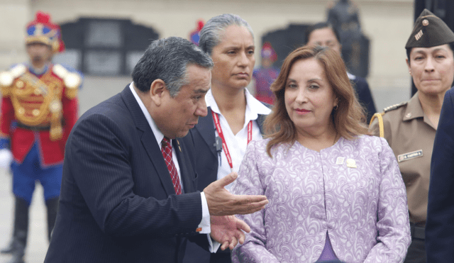 Adrianzén Olaya consideró que la presentación de una segunda denuncia penal es "un manotazo de ahogado" por parte de los firmantes. Foto: La República.   