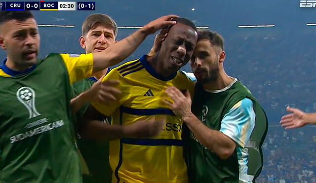 Luis Advíncula dejó a Boca Juniors con 10 hombres en el arranque del partido ante Cruzeiro. Foto: captura/ESPN