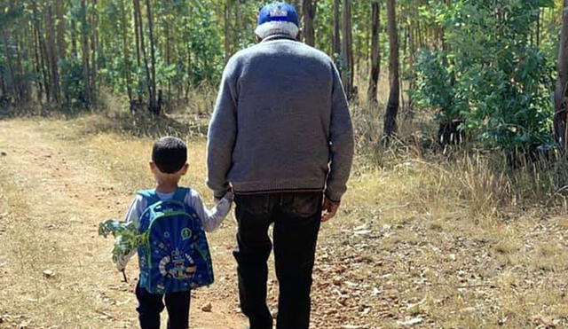 En muchos países, los abuelos son considerados los guardianes de las tradiciones familiares, desempeñando un papel crucial en la preservación de la cultura. Foto: VN