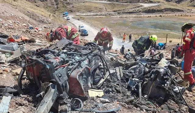 Trágico accidente de tránsito se registró en Pasco. Foto: Compañía de Bomberos Salvadora