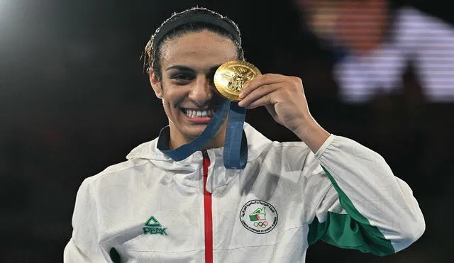 Imane Khelif y su oro en los Juegos Olímpicos de París 2024. Fotografía: AFP