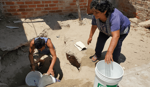 Los vecinos del A.H. no cuentan con agua desde hace 6 meses. Foto:  Almendra Ruesta /URPI-LR