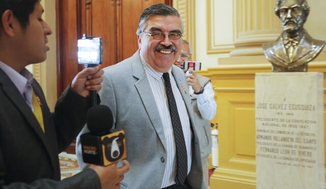 El congresista del Bloque Magisterial Alex Paredes confirmó a La República que será el nuevo presidente de la Comisión de Ética.