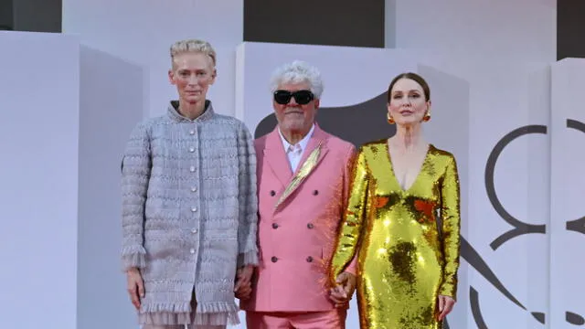 Tilda Swinton, Pedro Almodóvar y Julianne Moore en Venecia.