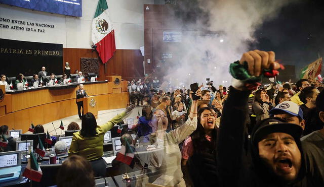 El Senado de México aprobó en la madrugada del 11 de septiembre de 2024, una reforma judicial que permitirá la elección de jueces por voto popular a partir de 2025. Foto: composición LR/AFP