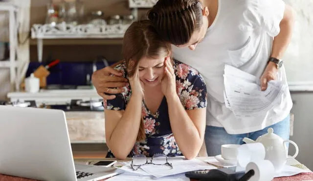 Aunque las deudas bancarias prescriban, se pueden seguir viendo en el historial crediticio  . Foto: Freepik