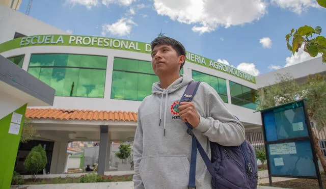 Beca Permanencia ofrece 8.000 plazas para estudiantes de universidades públicas. Foto: Minedu