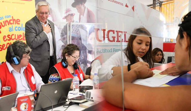 La UGEL busca profesionales en psicología, coordinación y tecnología médica. Foto: composición LR/difusión