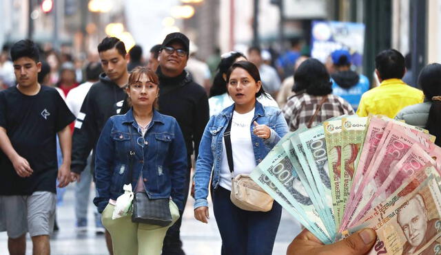 El aumento de sueldo para empleados del sector público se aplicaría desde enero de 2025. Foto: composición LR/Andina/Freepik