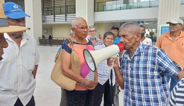 Mensualmente, los adultos mayores de Panamá reciben un pago por parte del Gobierno. Foto: En Segundos