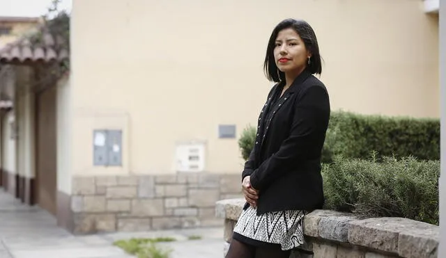 Huilca afirma que no se siente representada por nadie en el Congreso, aunque reconoce que hay representantes que se distancian de las "prácticas mafiosas" de esta institución. Fotografía: Marco Cotrina.