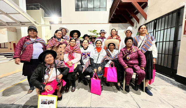 Delegadas de quince organizaciones que conforman la Asociación de Mujeres Peruanas Afectadas por Esterilizaciones Forzadas (Ampaef) reclamaron una vez más la implementación de sus demandas sobre reparación integral.