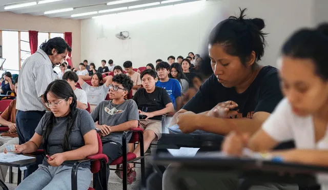 La nueva oferta académica incluye las carreras de arquitectura y urbanismo, ampliando las opciones para los futuros estudiantes. Foto: composición LR/Andina