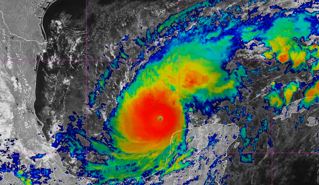 El huracán Milton avanza a hacia las costas de Florida como categoría 4 y se prevé que siga su intensidad en Tampa. Foto: WIRED