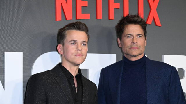 Rob Lowe y su hijo, John Owen Lowe, durante la presentación de 'Unstable', de la cual son creadores y protagonistas. Foto: AFP Rob Lowe y su hijo, John Owen Lowe, durante la presentación de 'Unstable', de la cual son creadores y protagonistas. Foto: AFP