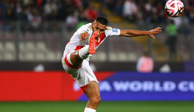 Álex Valera venía de jugar 82 minutos en el partido contra Uruguay. Foto: Luis Jiménez/GLR