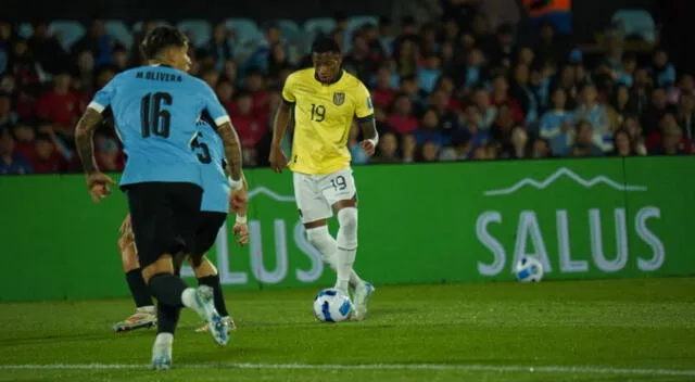 Ecuador visitó a Uruguay en el Centenario.