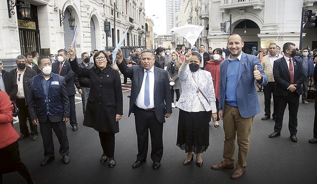 La ofensiva conservadora que hay en el Congreso pretende ahora cambiar los contenidos pedagógicos apelando a falsas interpretaciones.