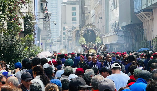 Miles acompañaron el segundo recorrido del Señor de los Milagros. Fiorella Alvarado / URPI