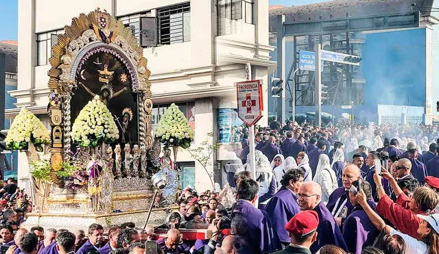 La procesión del Señor de los Milagros estará disponible en vivo a través de Nazarenas TV y otros canales de señal abierta. Foto: composición LR/La República