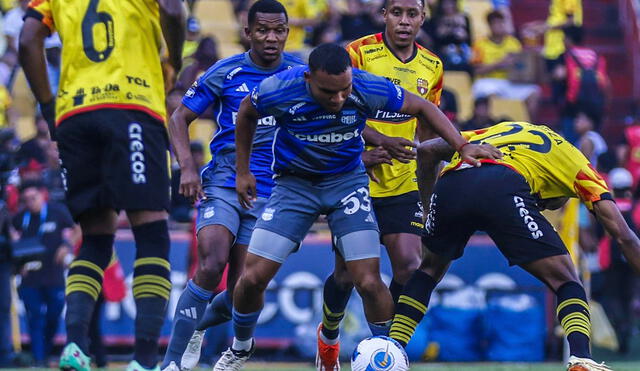 Emelec empató al término del primer tiempo. Foto: X/Emelec