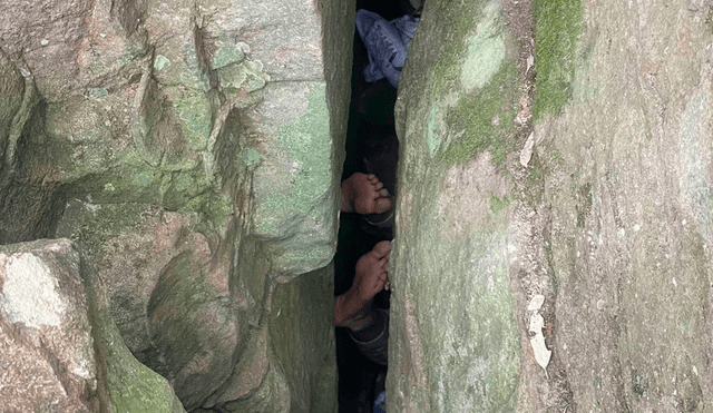 La joven permaneció atrapada durante siete horas, lo que aumentó la gravedad de la situación, ya que estaba inmovilizada boca abajo en una grieta de tres metros. Foto: NSW Ambulance