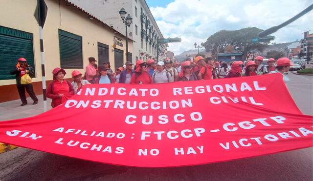 Catorce sindicatos de Cusco se unirán a la marcha anunciada por la Federación de Trabajadores de Construcción Civil del Perú (FTCCP). Foto: Luis Álvarez/LR