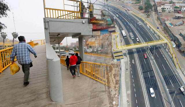 Rutas de Lima afirma que el pase peatonal no se verá afectado durante las obras. Foto: composición LR/Andina