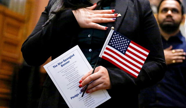 Obtener la ciudadanía americana es un proceso que requiere cumplir con ciertos requisitos legales y pasar por un examen de naturalización. Foto: USCIS