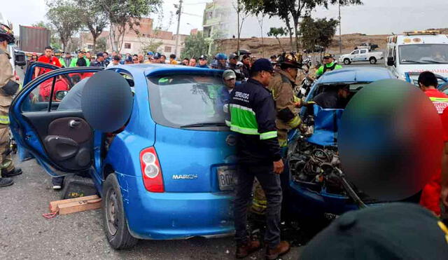 El agente de la Policía Nacional fue trasladado al hospital tras el accidente. Foto: composición LR/La República