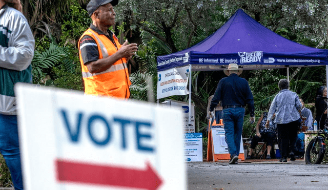 En pleno contexto electoral, Oregon y Washington reportaron urnas quemadas. Foto: Yahoo Noticias