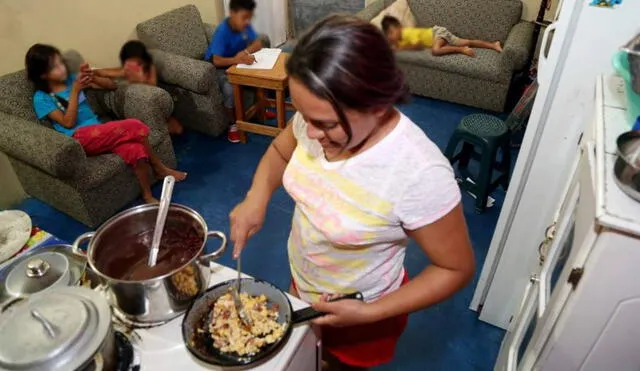 Más de 2,7 millones de mujeres no se insertan al mercado laboral debido a que realizan trabajos de cuidado no remunerado a tiempo completo. Foto: difusión