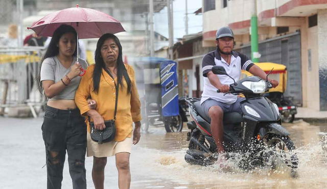 Senamhi indicó que es probable que, además de lluvias intensas y descargas eléctricas, se registren vientos fuertes, granizo y aniegos. Foto: composición LR/Andina