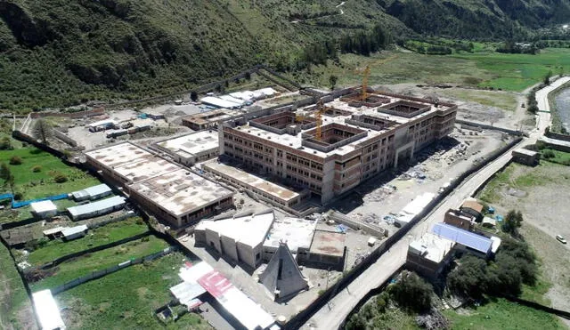 Convocaran a licitación la contratación de la empresa que se encargará de culminar la construcción del Hospital Regional “Zacarías Correa Valdivia” de Huancavelica. Foto: Pronis