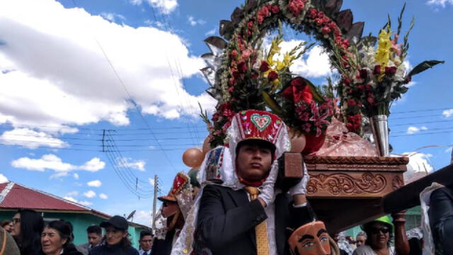 Escena de documental 'Mamacha Cocharcas: La Virgen de los Andes' de la directora Gissella Chávez. Foto: difusión