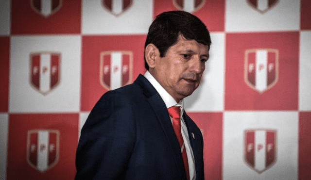 Agustín Lozano asumió las riendas de la selección peruana en el 2019. Foto: AFP