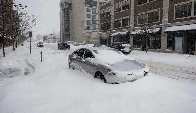 Las primeras nevadas de la temporada 2024 ya se observan en diversas regiones de Estados Unidos, aunque su intensidad y fechas varían notablemente. Foto: composición LR/AFP.