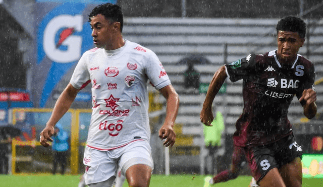 Saprissa no pudo sostener la ventaja de 2 goles en el segundo tiempo. Foto: Twitter/Kevin Jiménez