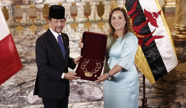 Hassanal Bolkiah y Dina Boluarte se reúnen en el marco de la semana de la APEC 2024. Foto: Marco Cotrina/ La República.