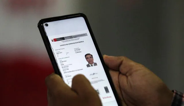 Podrás adquirir tu licencia de conducir en formato PDF desde cualquier lugar. Foto: Andina